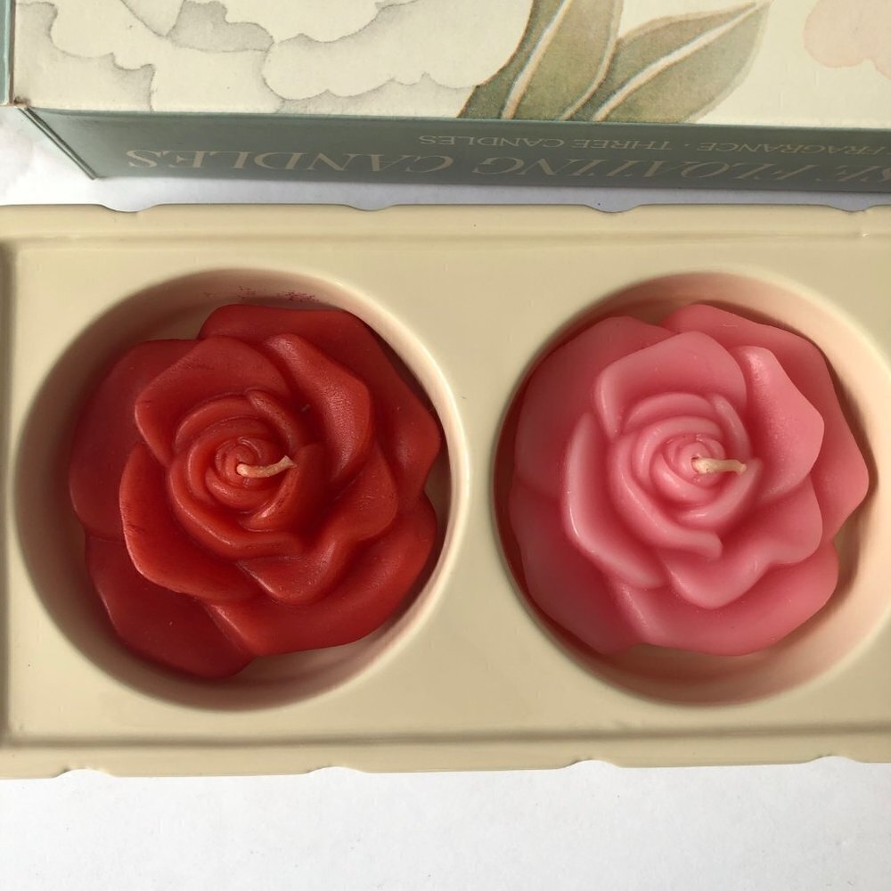 VINTAGE Avon Soft‎ Rose Floating Candles 3 Pc Set Fragrance New In Box Red Pink - Picture 2 of 7